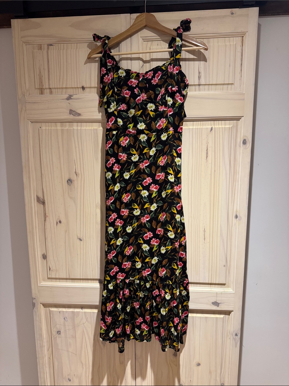 Buffalo David Bitton Black Floral Tie-Shoulder Midi Dress